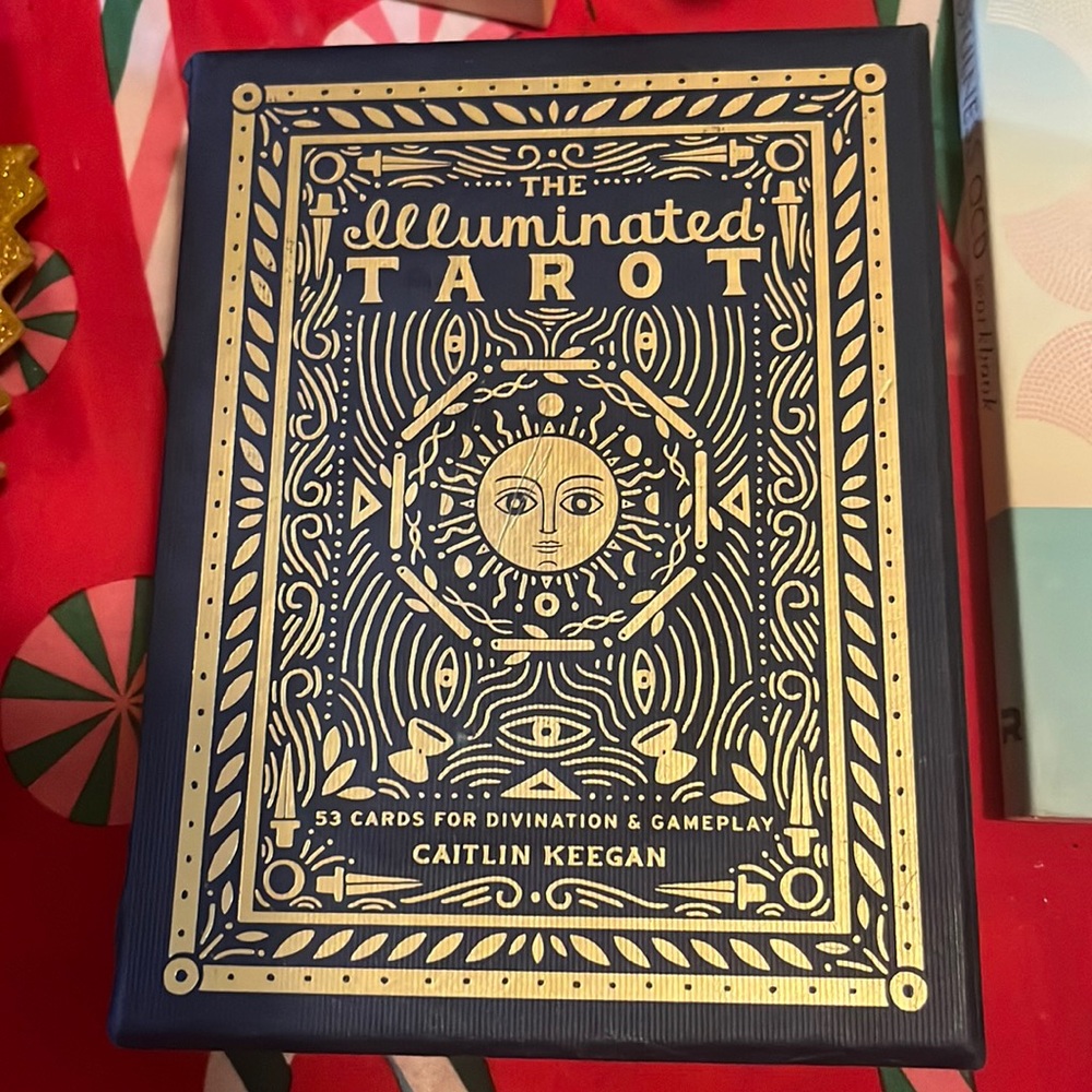 The iluminated tarot